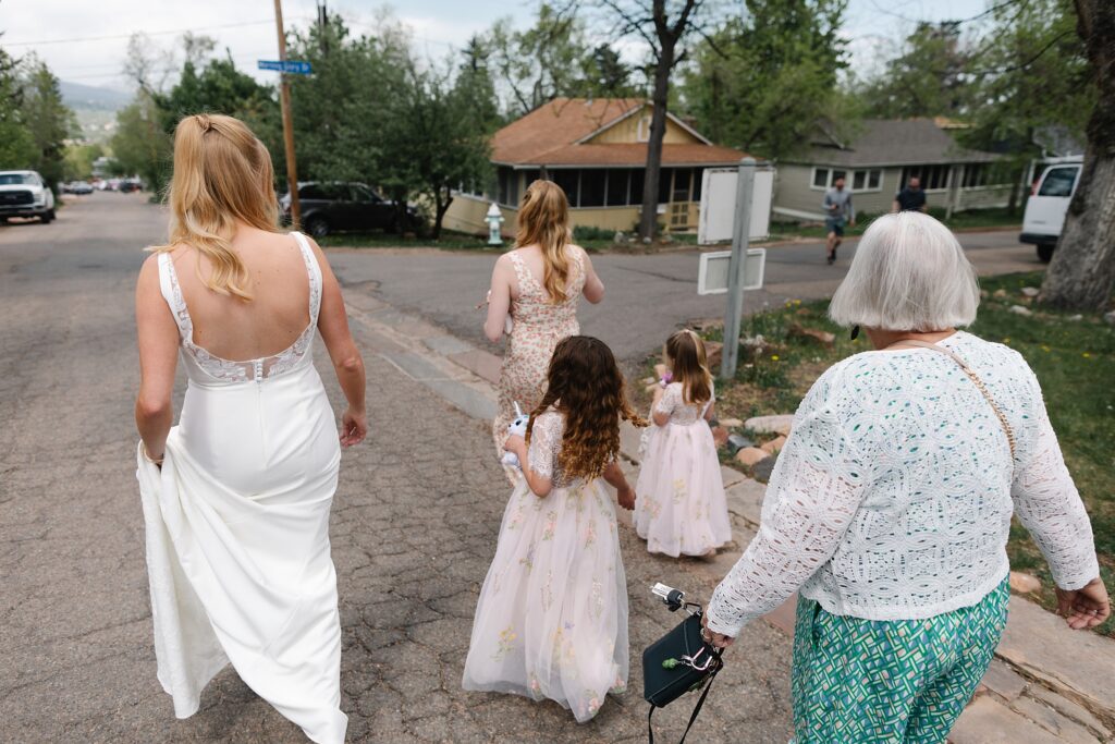 chautauqua lawn wedding, chautauqua dining hall, boulder wedding venues, spring wedding denver, spring wedding boulder, candid wedding photos, square neck wedding dress,