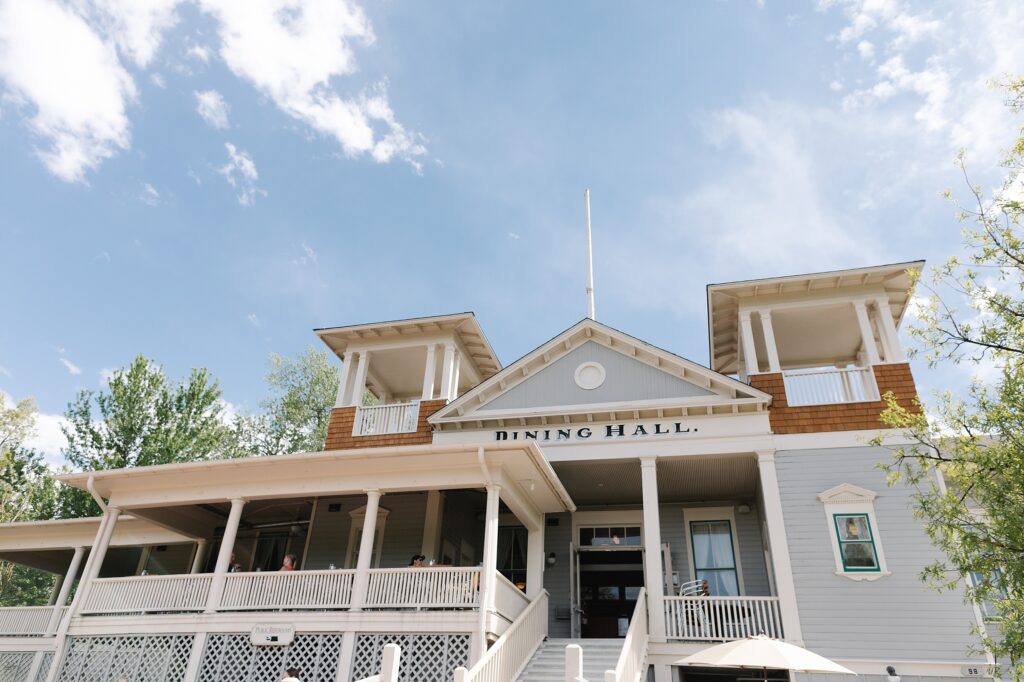 chautauqua lawn wedding, chautauqua dining hall, boulder wedding venues, spring wedding denver, spring wedding boulder, candid wedding photos, square neck wedding dress,