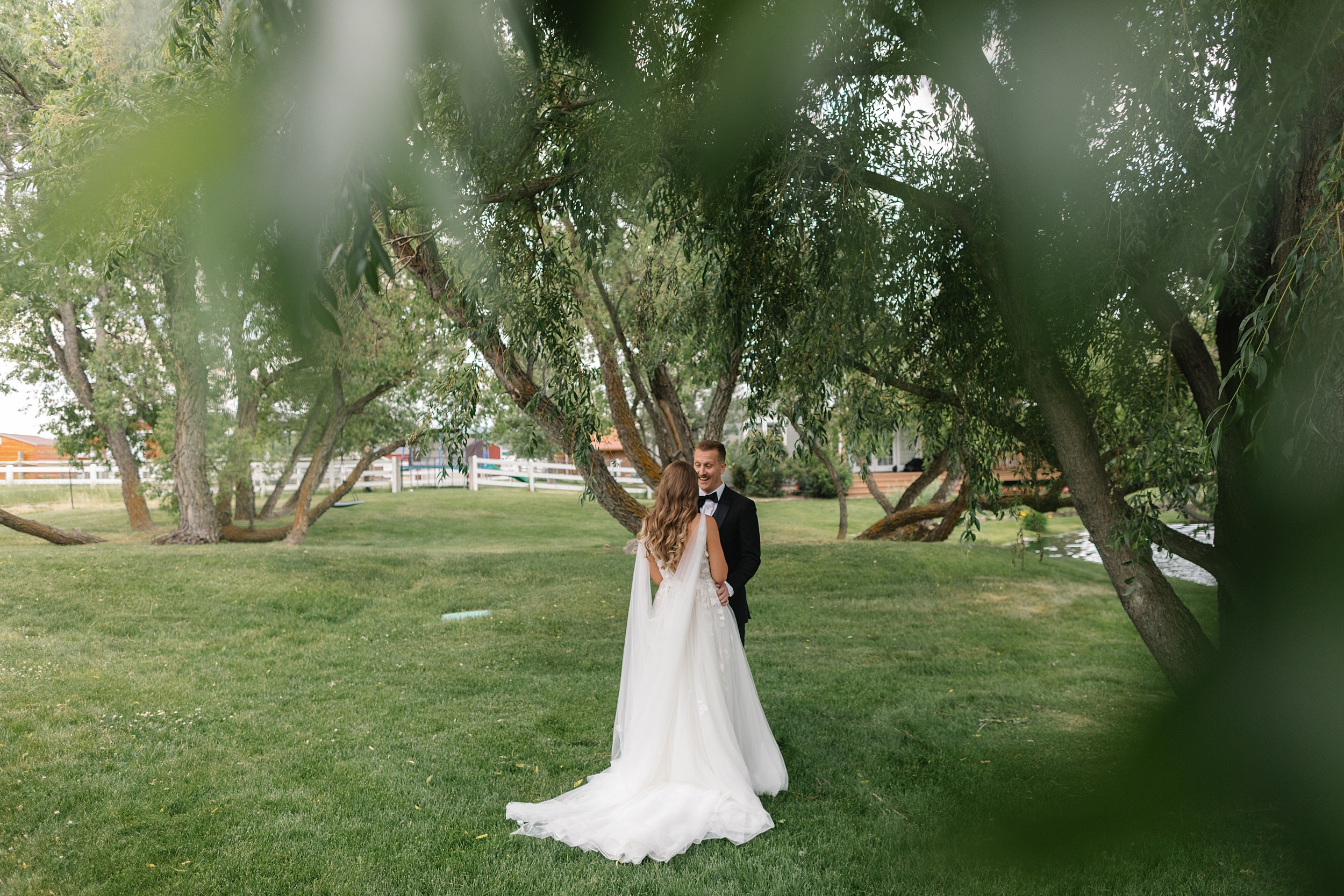 The Venue at Crooked Willow Farms Wedding, summer wedding crooked willow farms, candid wedding photography, barn wedding venues Colorado, modern barn weddings, tour of crooked willow farms, crooked willow farms wedding pricing, wedding cape inspiration, rust color bridesmaid dresses, orange and terracotta wedding colors, unique tablescapes wedding, starwars tablescape wedding idea, couples photos crooked willows, Leah Goetzel photography, Colorado wedding photographer, Denver wedding photographer