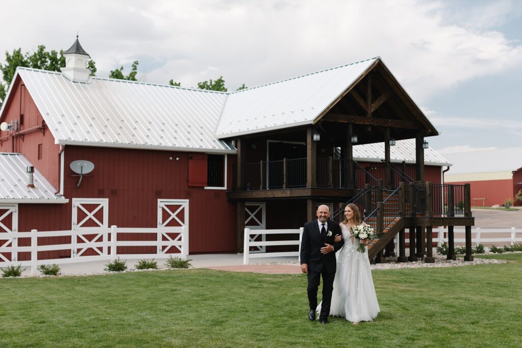 The Venue at Crooked Willow Farms Wedding, summer wedding crooked willow farms, candid wedding photography, barn wedding venues Colorado, modern barn weddings, tour of crooked willow farms, crooked willow farms wedding pricing, wedding cape inspiration, rust color bridesmaid dresses, orange and terracotta wedding colors, unique tablescapes wedding, starwars tablescape wedding idea, couples photos crooked willows, Leah Goetzel photography, Colorado wedding photographer, Denver wedding photographer