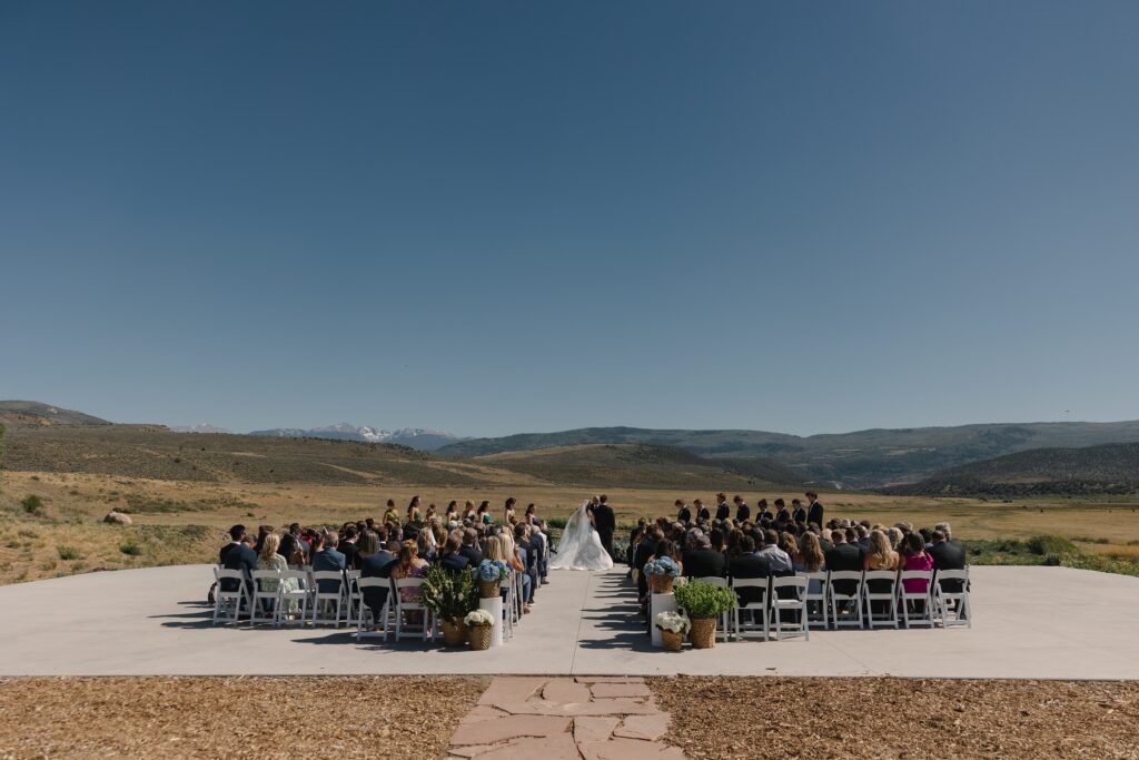 Summer wedding at 4 Eagle Ranch by Colorado wedding photographer, Leah Goetzel Photography
Ceremony at 4 Eagle ranch
