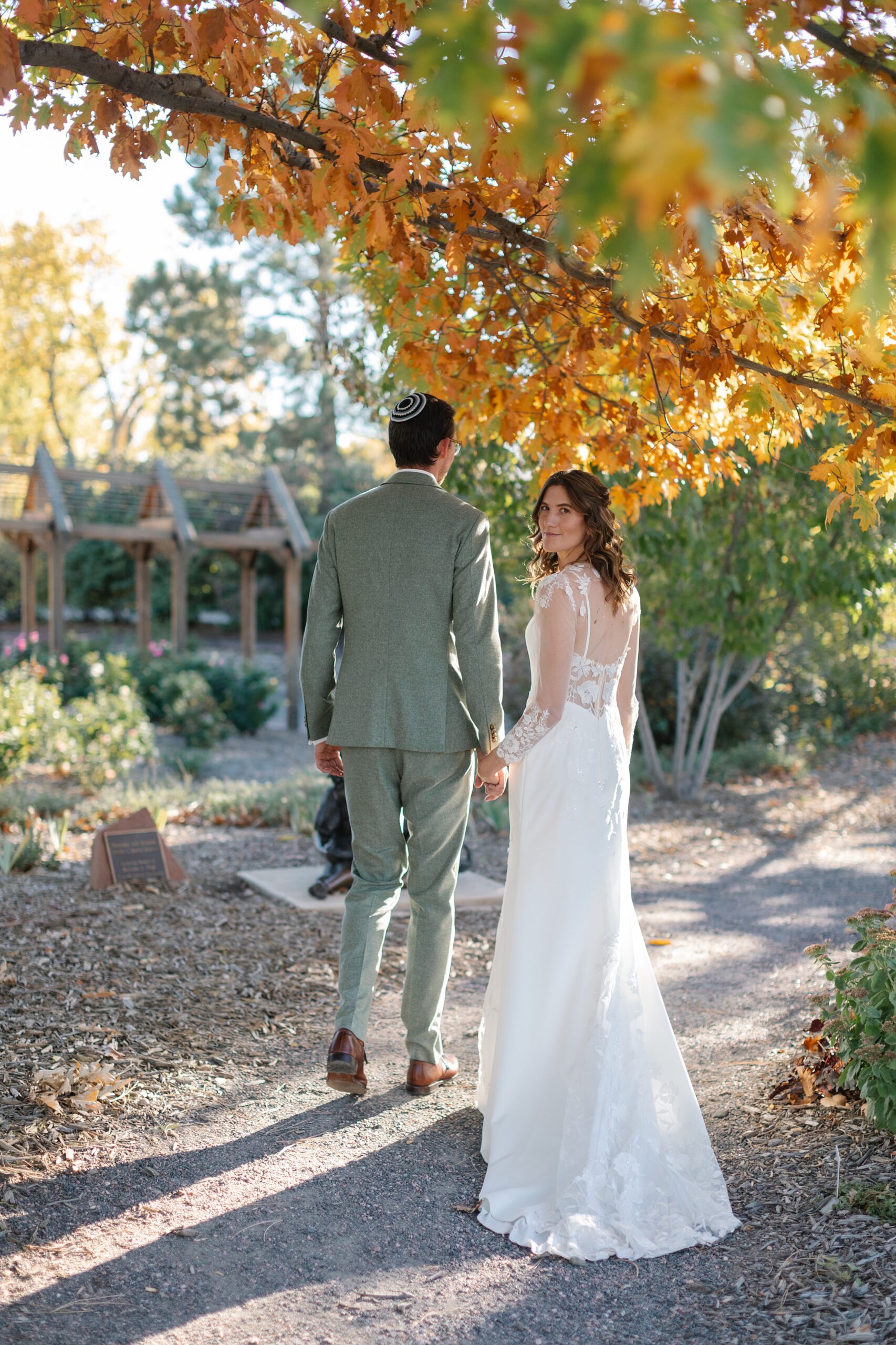 Wedding hudson gardens fall, traditional jewish wedding, candid wedding photography, fall wedding denver, colorado wedding photographer, garden wedding, Leah Goetzel Photography